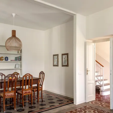 Gina Apartman